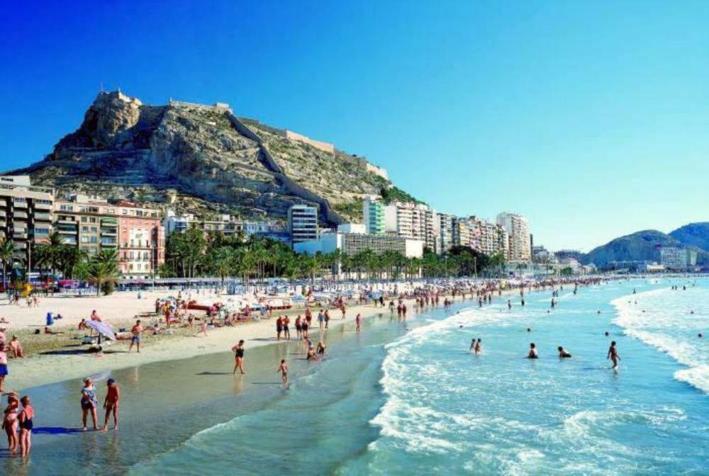Apartmán Atico Centrico Junto A La Playa Alicante Exteriér fotografie